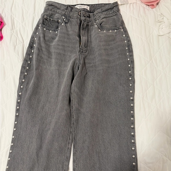 Abercrombie & Fitch High Rise Studded Jeans - Gray - Picture 2 of 4